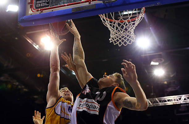 的比赛中多 的比赛中多