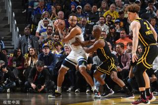 客场比赛时 客场比赛时